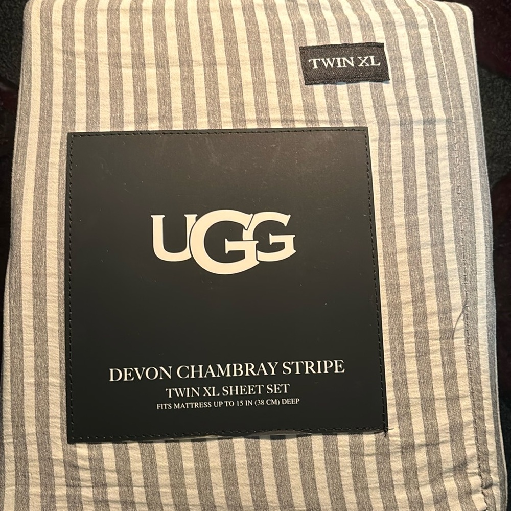 NWT Ugg Twin XL Sheets Devon Chambray Stripes